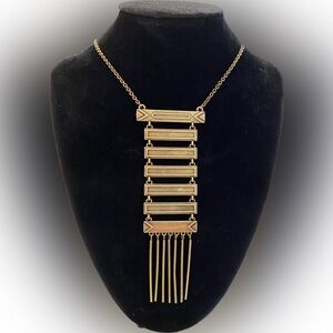 HOUSE OF HARLOW tribal necklace, great condition, very special piece. ☺️